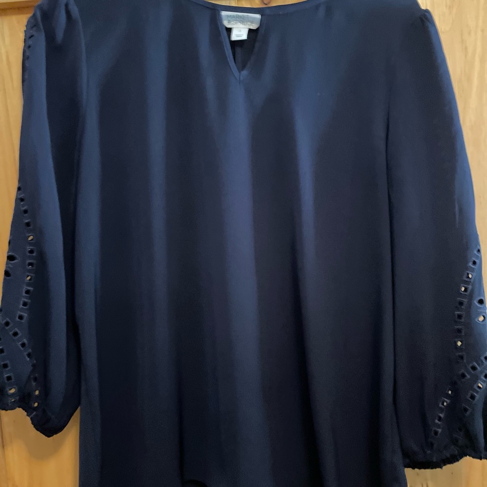 Market & Spruce Blouse. NWOT. Smoke-free house.